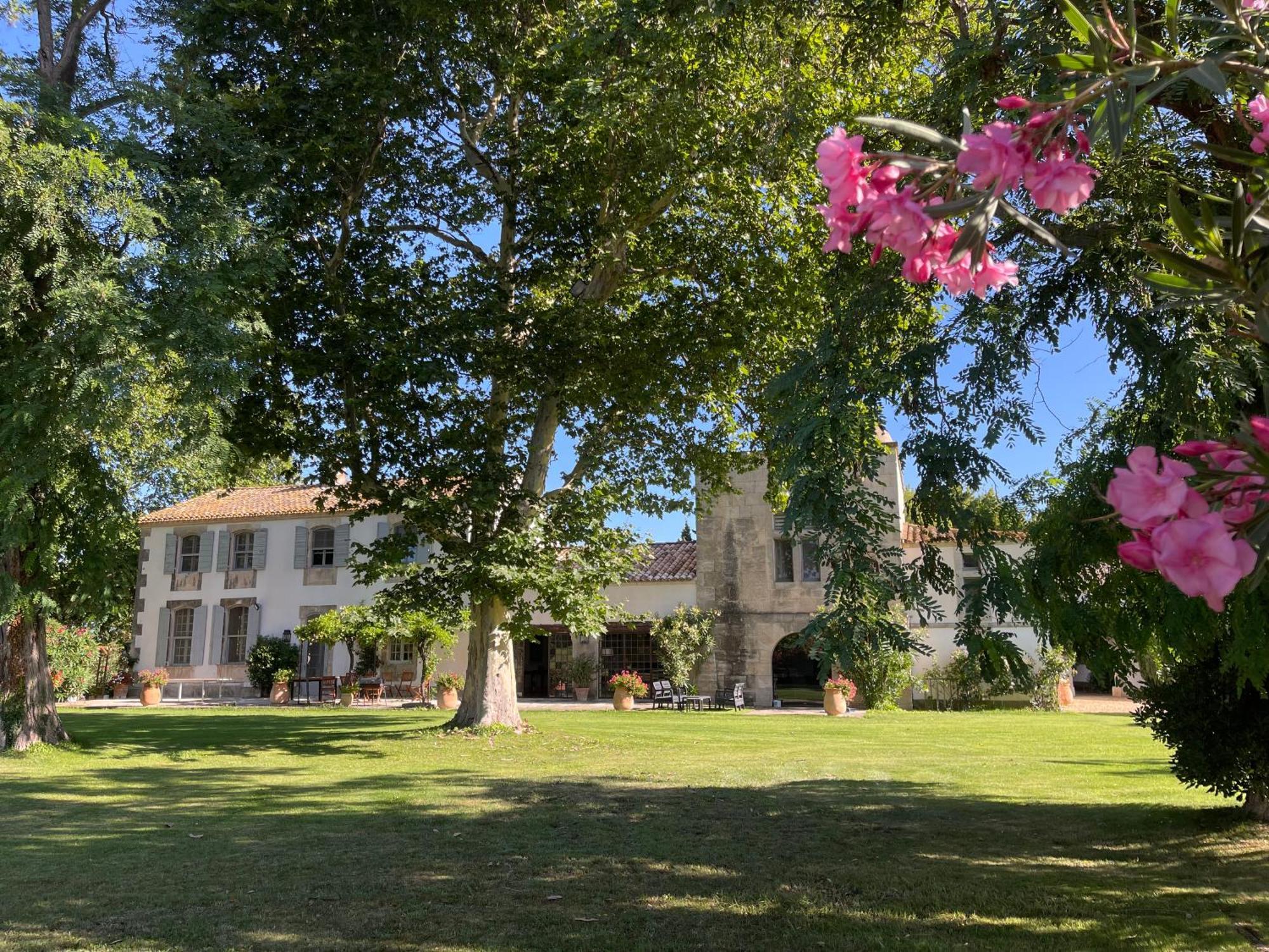 Mas Des Becasses, En Provence - 22 Personnes Villa Arles Dış mekan fotoğraf